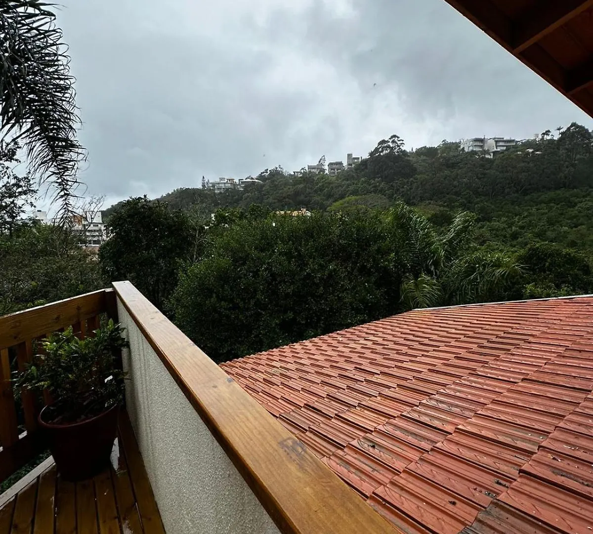 Bombinhas Guest House