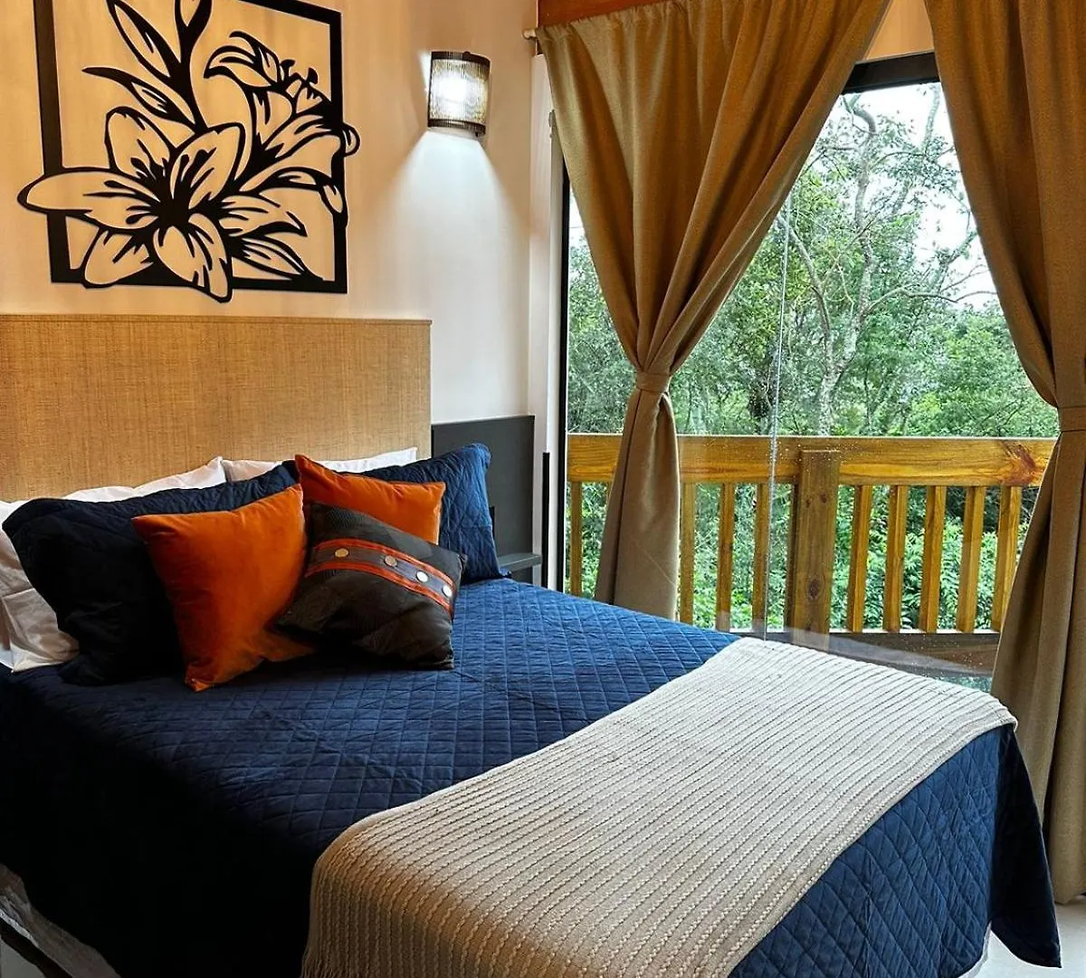 Bombinhas Guest House 3*,  ברזיל