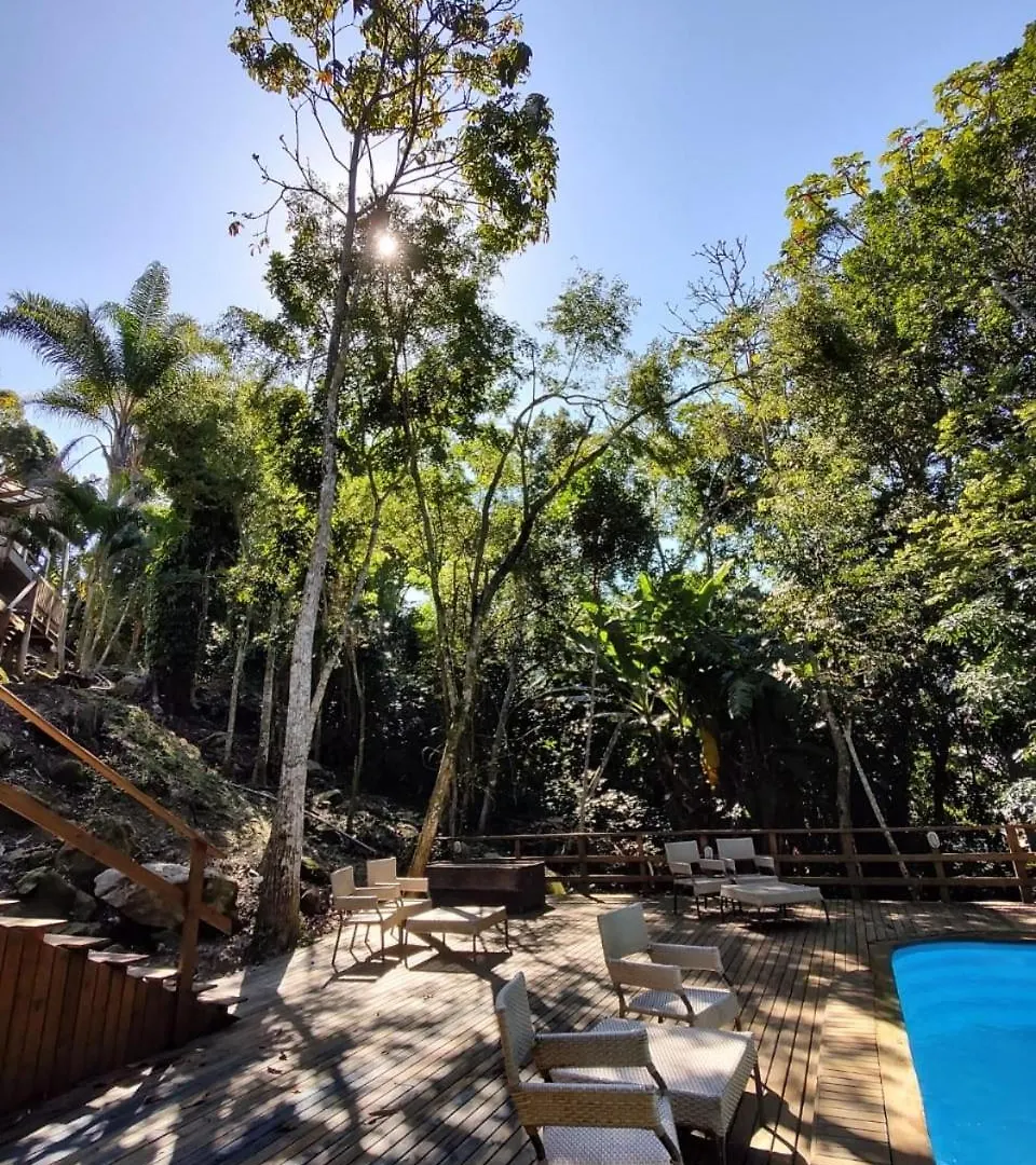 Bombinhas Guest House 3*,