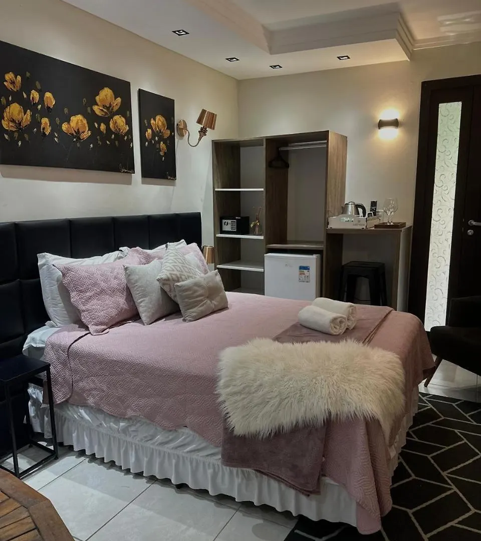 Bombinhas Guest House 3*,  ברזיל