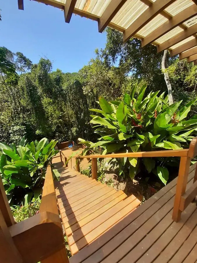 Bombinhas Guest House אורחן