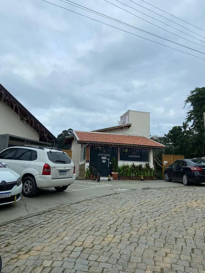 Inn Bombinhas Guest House