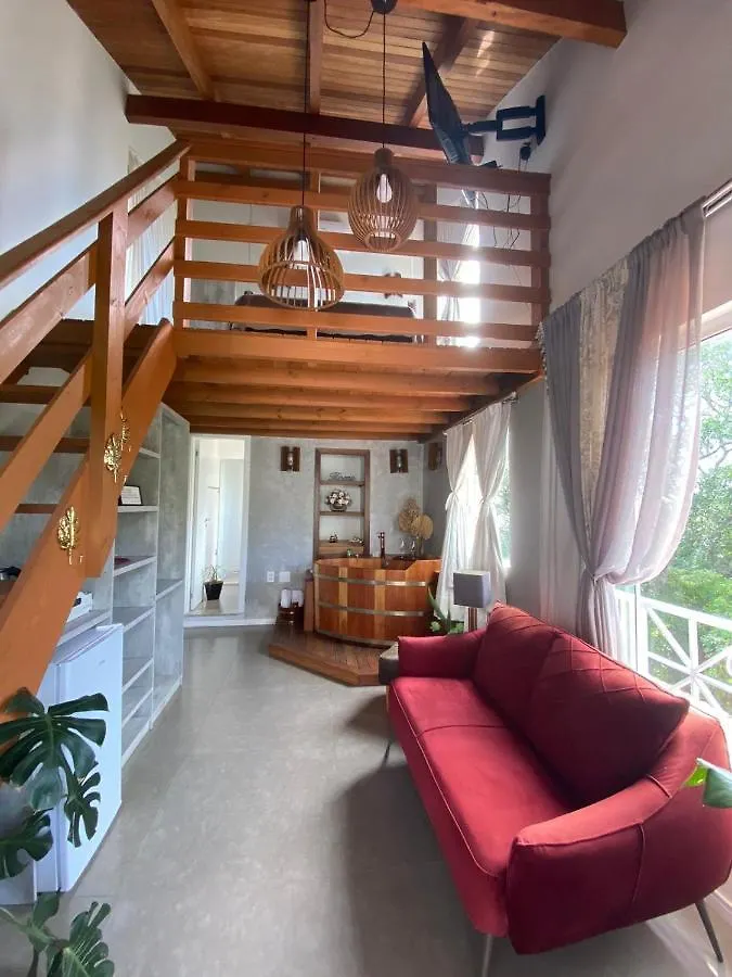 Bombinhas Guest House 3*,