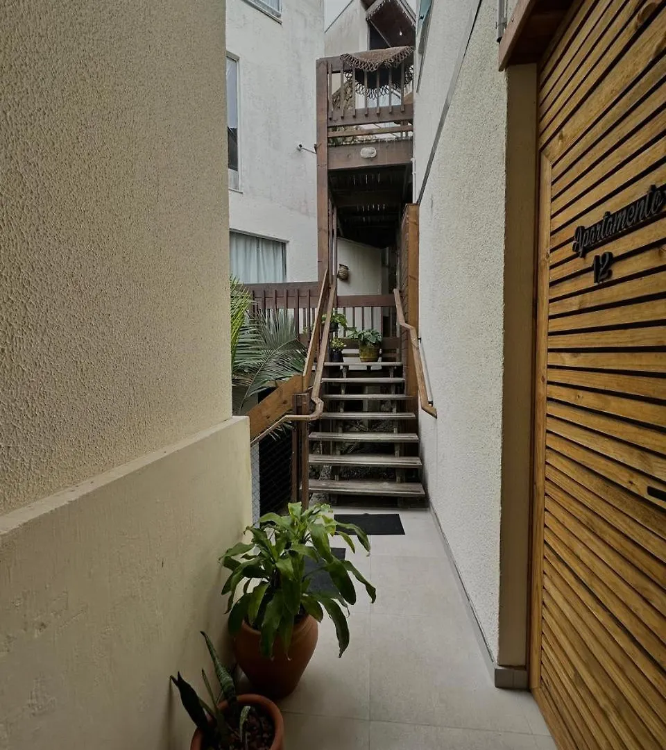 Bombinhas Guest House