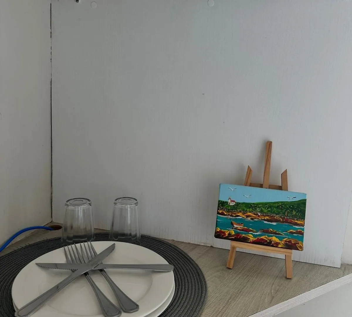 Bombinhas Guest House 3*,  Brasil