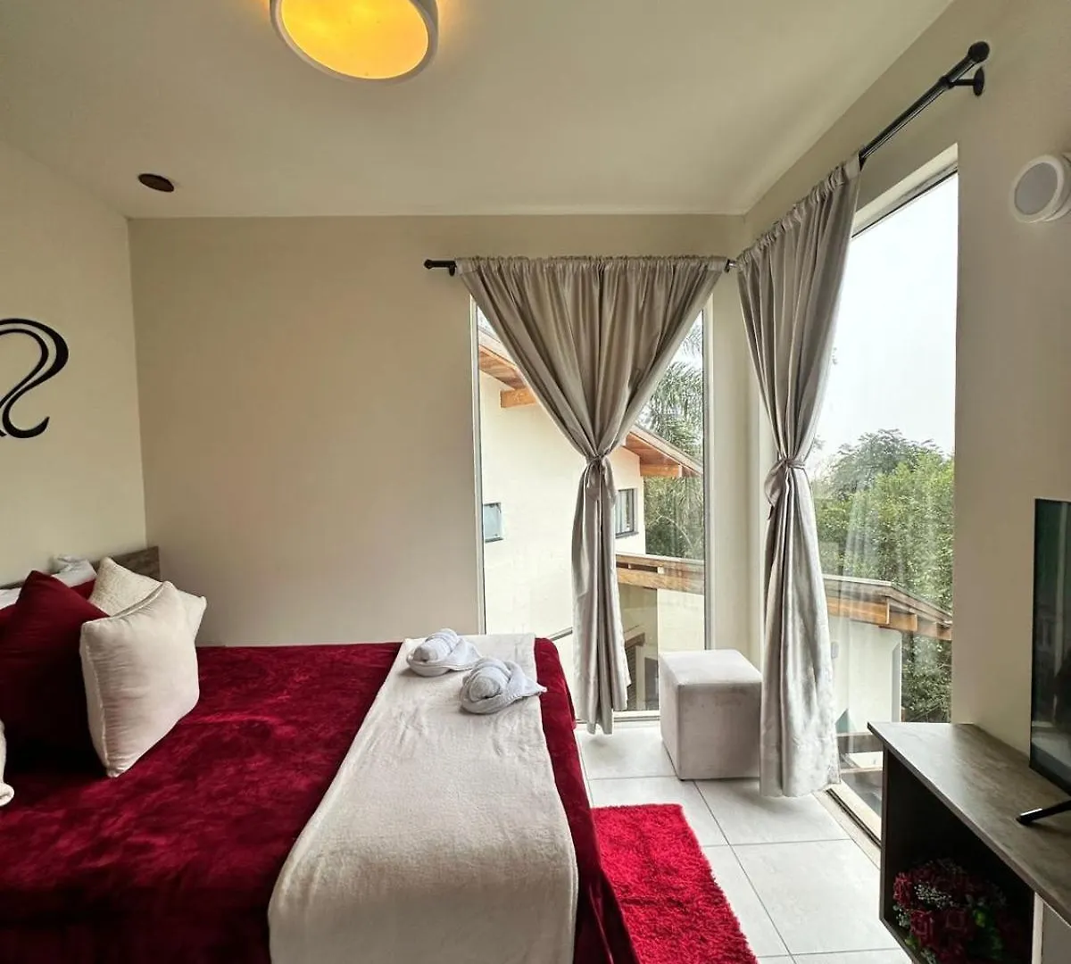 Inn Bombinhas Guest House