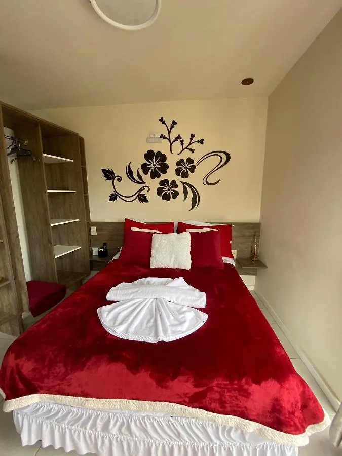 Bombinhas Guest House 3*,