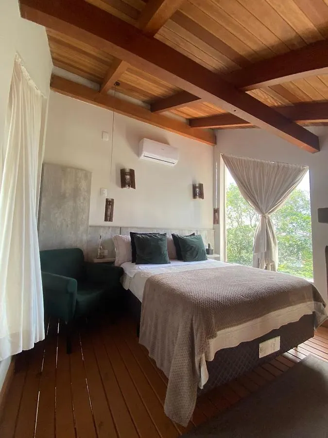 Inn Bombinhas Guest House