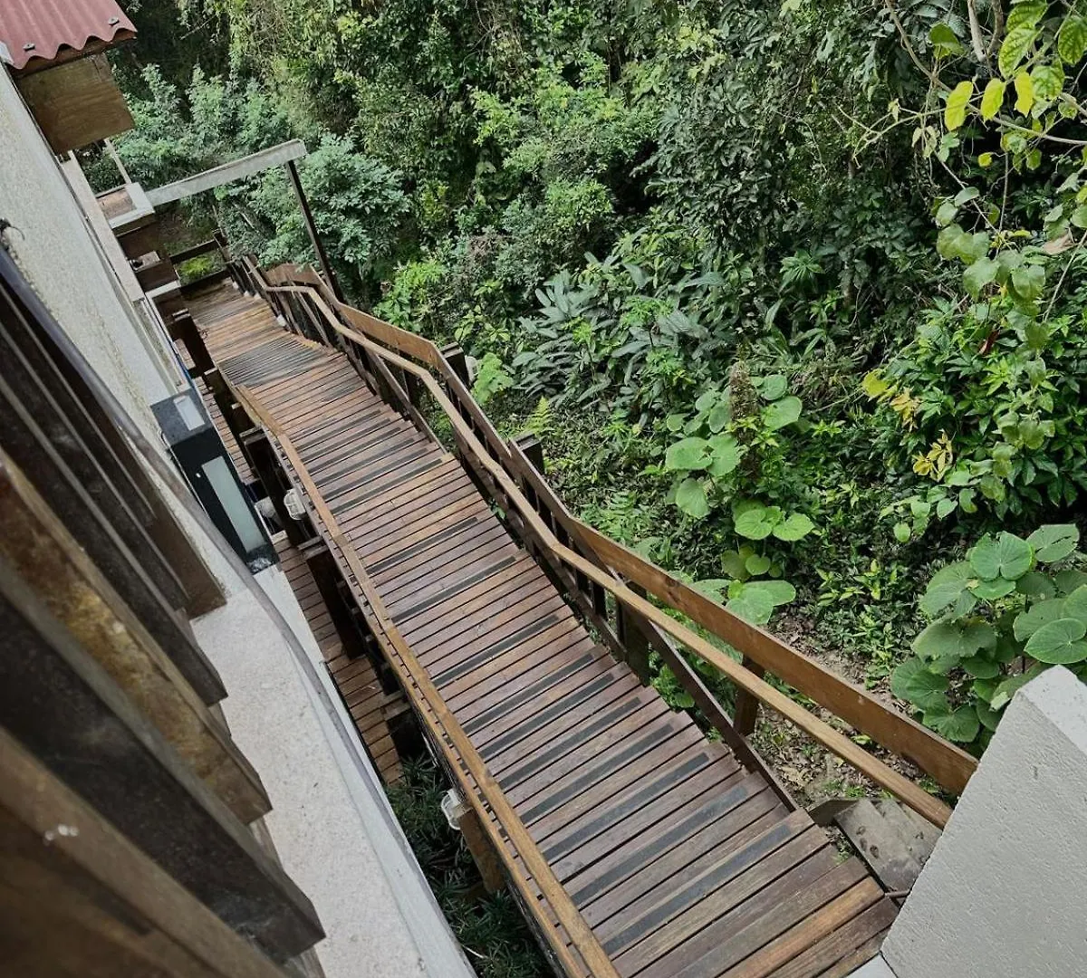 Bombinhas Guest House 3*,  Brazil